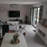 Avec Piscine Au Calme Vue Villa *