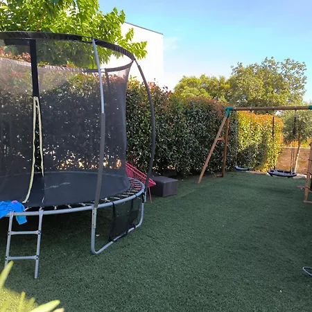 Avec Piscine Au Calme Vue Villa