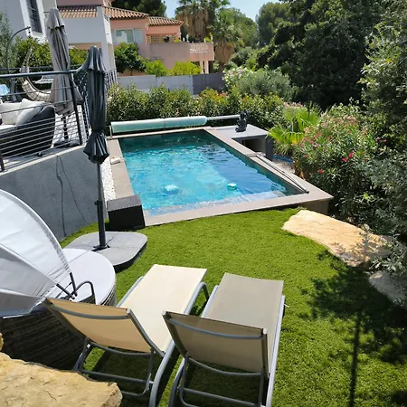 Avec Piscine Au Calme Vue Villa *