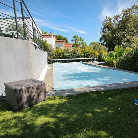 Avec Piscine Au Calme Vue *